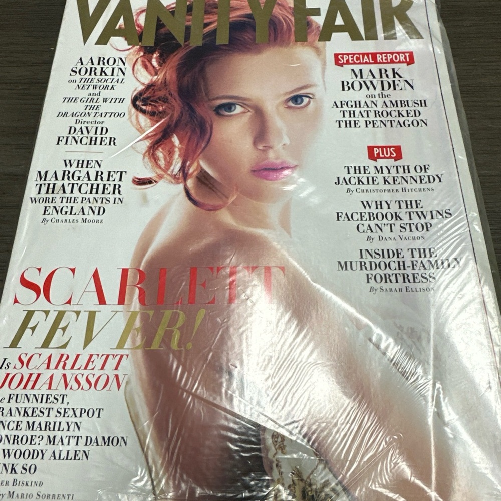 Vintage 2011 sealed Scarlett Johansson Red Hair cover magazine model actress